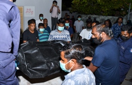 ޓެސްޓުތަކެއް ހެދުމަށް މަހުމޫދުގެ ހަށިގަނޑު މާލެ ފުރުވާލައިފި
