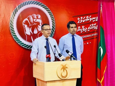 މީހުން ބަންދުކޮށް ޖަލުތައް ފުރޭނީ، އިންޑިއާ އައުޓް ހަރަކާތެއް ނުހުއްޓުވޭނެ: އާދަމް ޝަރީފް