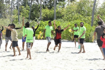 އޮފީސްތަކަށާއި ޖަމިއްޔާތަކަށް ހުޅުވާލައިގެން ފައިގަތަޅާ މުބާރާތެއް ބާއްވަނީ