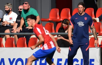 ސިމިއޯނީ އަށް ނާކާމިޔާބު ވިޔަސް، ޓޯރޭޒްގެ އެތުލެޓިކޯގެ ޒުވާން ޓީމު ލިވަޕޫލް ބަލިކޮށްފި