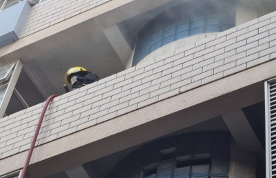 ޑޮނާޑް ގާމެންޓް ހުންނަ އިމާރާތުގައި ރޯވެއްޖެ