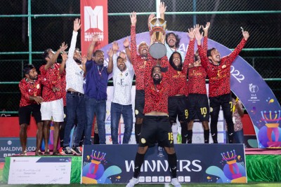 އެމްވައިއެމް-އީއެލްއޭ ފުޓްސަލް ޗެލެންޖް: ބްލަޑްޒް ބަލިކޮށް ޗެމްޕިއަންކަން ސަސްޕަޓިސްއަށް