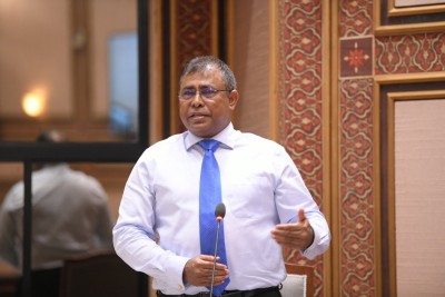 ސިޔާސީ ހަތިޔާރެއްގެ ގޮތުގައި ޓޫރިޒަމް ބޭނުން ނުކުރާނެ ކަމުގެ ޔަގީންކަން އަރުވަން: މިނިސްޓަރު