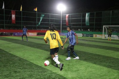 މެޖިސްޓާ އަތުން މަނަދޫ ފުޓުބޯޅަ ޓީމު ބަލިވިއިރު މަފާއަށް އެކްސީޑު އަތުން މޮޅެއް
