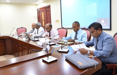 ޔޫކްރެއިން ހަނގުރާމައިގެ ސަބަބުން ދަތިތަކެއް ހުރި ނަމަވެސް އިގްތިސާދެއް ނުހުއްޓޭ: މިނިސްޓަރު