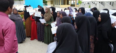 އިހުތިސާސްގެ މައްސަލާގައި އިސްދޫ އަންހެނުން މުޒާހަރާކޮށްފި
