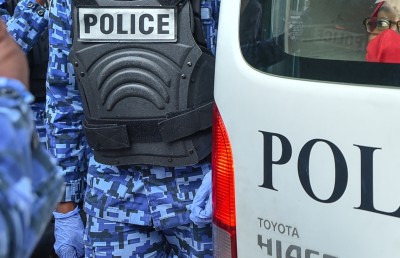 މެންބަރު ހައިތަމަށް އިންޒާރު ދިން މައްސަލާގައި ކުރީގެ އަނބިކަނބަލުންނާއި އޭނާގެ ދަރިފުޅަށް ދައުވާކުރަން ފޮނުވައިފި