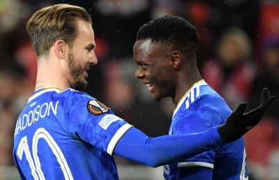 ލެސްޓާ ފަހަތުން އަރައި މޮޅުވި މެޗުގެ ތަރިއަކަށްވީ ޒެމްބިއާގެ ޒުވާން ފޯވަޑް ޑާކާ