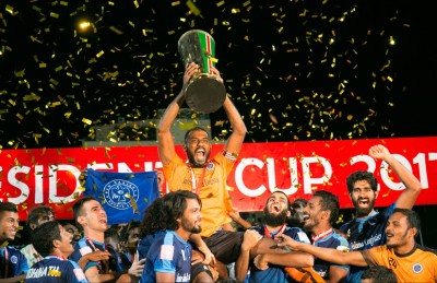 ފުޓުބޯޅަ ސީޒަންގެ ފުރަތަމަ މުބާރާތަކަށް ޕްރެޒިޑެންޓްސް ކަޕް