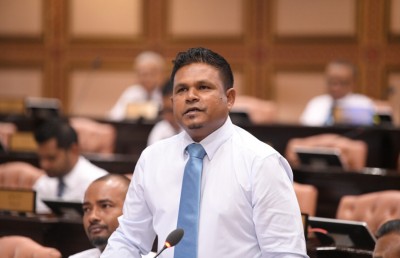 ސިޔާސީ ޕާޓީތަަކަށް މީހުން ވެއްދުމާއި ވަކިކުރާ އުސޫލާ ގުޅޭ މައްސަލަ ކޮމިޓީއަށް