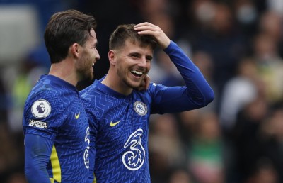 ޗެލްސީ 7 ގޯލުން މޮޅުވިއިރު ވަޓްފޯޑުން އެވަޓަން ބަލިކޮށްފި