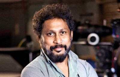 "ވިކި ޑޯނާ" ދެވަނަ ބައެއް ނަހަދާނަން: ޑައިރެކްޓަރު