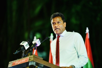 ރާއްޖޭގައި ހެދި އެންމެ ބޮޑު ގޯހަކީ މަސްތުވާތަކެތި ބޭނުންކުރާ މީހުން ރަށްރަށަށް އަރުވާލުން: އުމަރު