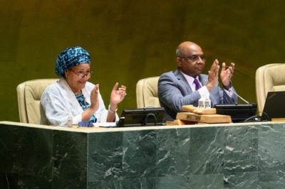 ޑިޕްލޮމަސީ ދާއިރާގައި މަސައްކަތްކުރާ އަންހެނުންގެ ދުވަހެއް ފާހަގަކުރަން އދ.އިން ފާސްކޮށްފި