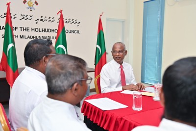 ހޮޅުދޫގައި އަޅަން ނިންމި ހައުސިން ޔުނިޓްތައް ހޮޅުމީދޫއަށް ބަދަލުކުރަނީ