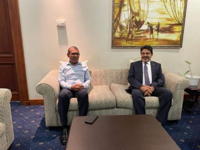 ބޮޑު ވަޒީރުގެ ދަޢުވަތަކަށް ރައީސް ނަޝީދު ލަންކާއަށް
