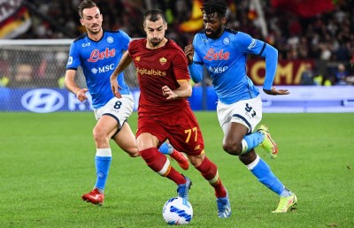 ރޯމާ އިން ނަޕޯލީގެ މޮޅުވުމުގެ ސިލްސިލާ ހުއްޓުވި އިރު، ދެ ޓީމުގެ ކޯޗުންނަށް ރަތް ކާޑު