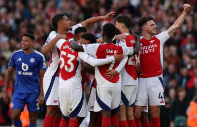 ސިޓީއަށް މޮޅު ނުވެވުމުގެ ފައިދާ ނަގައި ލިވަޕޫލް އެއް ވަނައަށް ޖެހިލައިފި