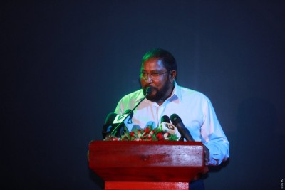 ދަލު ބޭރުން ޖެހިގެން ކުރެވޭނެ މާބޮޑު ކަމެއް ނެތް، އުންމީދުތައް ހާސިލުވާނީ ބާރުތައް ލިބިގެން: ގާސިމް