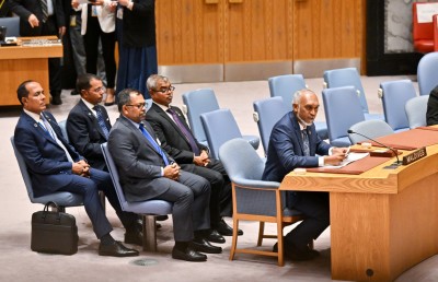 ސަލާމަތީ މަޖިލީހުގައި ނެތް ޑިމޮކްރަސީއެއް ގައުމުތަކުން ލިބޭނެ ކަމަށް އުންމީދެއް ނުކުރެވޭނެ: ރައީސް