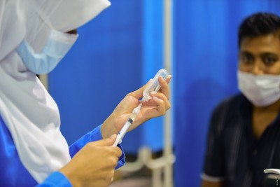 ދުވަސްވީ މީހުންނާއި ދިފާއީ ނިޒާމު ބަލިކަށި މީހުންނަށް ކޮވިޑް ވެކްސިންގެ ހަތަރުވަނަ ޑޯޒެއް