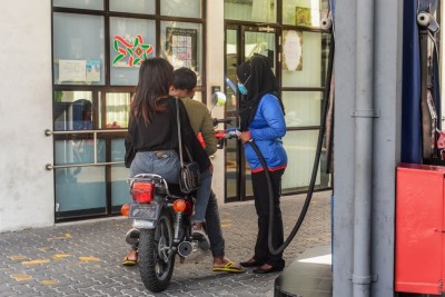 ތެޔޮ ދޫކުރާ މިންވަރު ކޮންޓްރޯލް ކުރީ ނަހަމަ ވިޔަފާރި ހުއްޓުވަން: އަމްރު