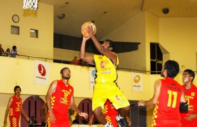 ސުމަކުން ފަށައިގެންގޮސް ބޮންތިއަށް، ނަޒީ މިއީ ކެތްތެރި ކޯޗެއް!