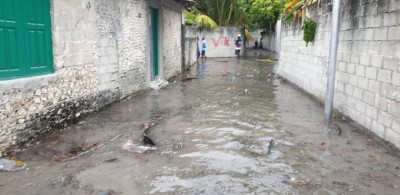 މަޑަވެއްޔަށް އުދަ އަރައި 98 އިންސަައްތަ ގެއަށް ގެއްލުން، ހަތަރު އާއިލާއެއް ވަގުތީ ހިޔާއަށް