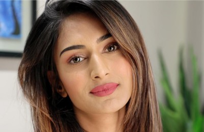 ސޮނީގެ "ކުޗް ރަންގް ޕިޔާރު ކޭ އޭސީ ބީ" އިން އެރިކާ ވަކިވެއްޖެ