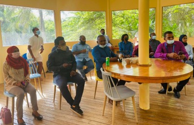 ދުނިޔޭގެ "ހޯޕް ސްޕޮޓް" އަކަށް ލާމު!