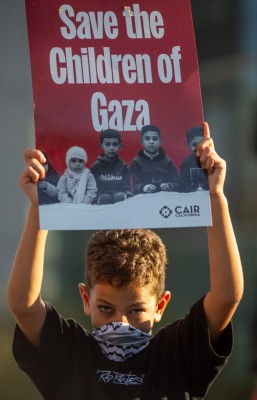 އިޒްރޭލު ސިއްސުވާލި ހަމަލާއަށް އަހަރެއް؛ އީރާނަށް ހަމަލާދޭން ތައްޔާރު