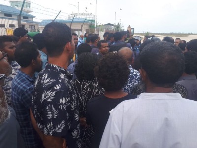 ކުޑަހުވަދޫ ހަމަނުޖެހުން ހުއްޓާލައި ފްލައިޓްތައް އޮޕަރޭޓްކުރަން ފަށައިފި