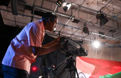 ތުއްޓޭގެ ކެމެރާގެ ފަހަތުގައި ފޮރުވިފައިވީ ފަސް ތަރީގެ ވާހަކަތައް