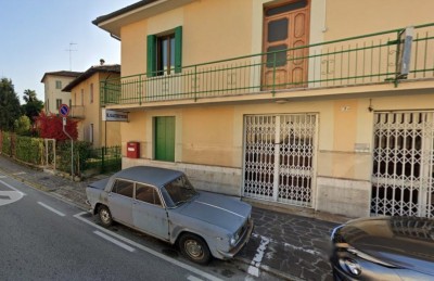 އެއް ތަނެއްގައި ޕާކްކޮށްފައި އޮންނަތާ 47 އަހަރުވީ ކާރެއް ނަގައިފި