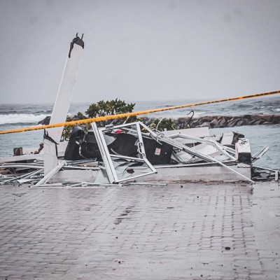 ކޮޅުވެއްޓިއަކުން ޖެހި ހުޅުދުއްފާރުގެ ޕެޓްރޯލް ޝެޑް ބޭނުން ނުކުރެވޭ ވަރަށް ހަލާކުވެއްޖެ