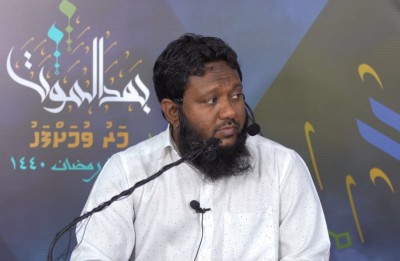 އެއްޖިންސުން ގުޅުން ހިންގުމަށް ރާއްޖޭގައި އޮތް ހުރަސް ނައްތާލަން ނަޝީދު އުޅުއްވި ކަމުގެ ތުހުމަތު!