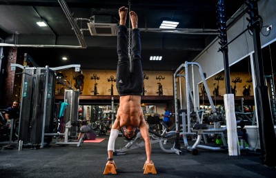 ޖިމަށް ވަދެ ދިރިއުޅުން ބަދަލުކޮށްލައިފި