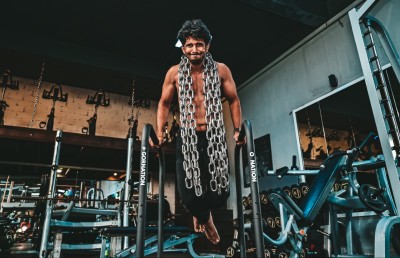 ޖިމަށް ވަދެ ދިރިއުޅުން ބަދަލުކޮށްލައިފި