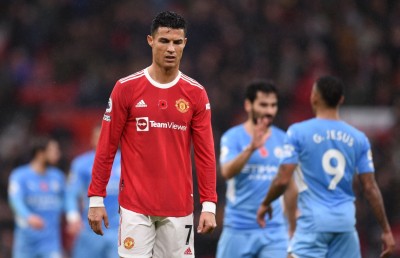 މެންޗެސްޓާ ޑާބީގައި ޔުނައިޓެޑް ބަލިވިއިރު ރޮނާލްޑޯ އަކަށް އެހީއެއް ނުވެވުނު