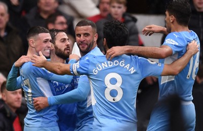 މެންޗެސްޓާ ޑާބީގައި ޔުނައިޓެޑް ބަލިވިއިރު ރޮނާލްޑޯ އަކަށް އެހީއެއް ނުވެވުނު