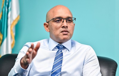 ގާނޫނަށް ގެންނަ ބަދަލާއެކު، ޑޮލަރުން ލިބޭ އާމްދަނީއަށް 120 މިލިއަން އިތުރުވާނެ: ޒަރީރު