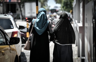 ރާއްޖޭގައި ދުވަސްވީ ގިނަ މީހުން އާއިލާއާ އެކު އުޅުނަސް އެކަނިވެރިކަން އިހުސާސްކުރެވޭ: ދިރާސާ