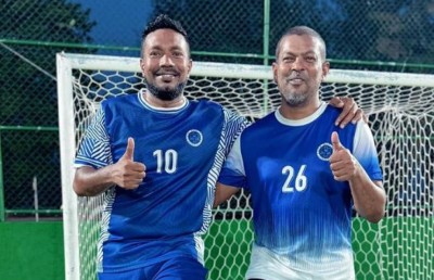 ނިއު ރޭޑިއަންޓުގެ އާ ޗެއާމަނަކަށް މުބީން؟