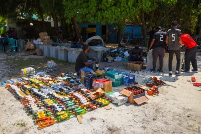 ކަސްޓަމްސް އިން ގިނަ އަދަދެއްގެ ބަނގުރާ ނައްތާލައިފި