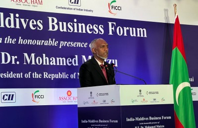 ރާއްޖޭގައި ފިލްމުތައް ޝޫޓްކުރަން ބޮލީވުޑަށް ރައީސްގެ ހާއްސަ ދައުވަތެއް!