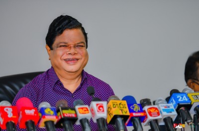 ޗައިނާގެ އުޅަނދު ސްރީލަންކާގައި ބަނދަރުކުރުމުން އިންޑިއާ ހިތްހަމަނުޖެހޭތީ ސްރީލަންކާއިން އެކަން ހައްލުކުރަނީ