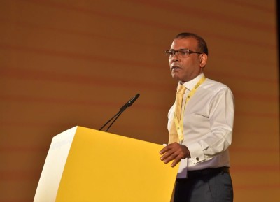 ކޯލިޝަން ދެމި އޮންނާނެ ކަމަށް ދެކުމަކީ އަވާމެންދުރެއް: ނަޝީދު