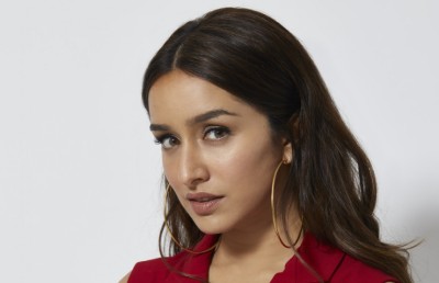 ޝްރައްދާ މީހަކާ ޑޭޓްކުރާކަން ޔަގީންކޮށްދީފި