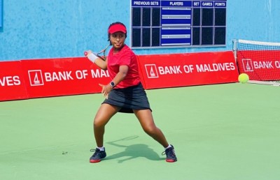 އުމުރުން 11 އަހަރުގެ ނަބާ ޓެނިހުގެ ގައުމީ ޗެމްޕިއަންކަން ހޯދައިފި