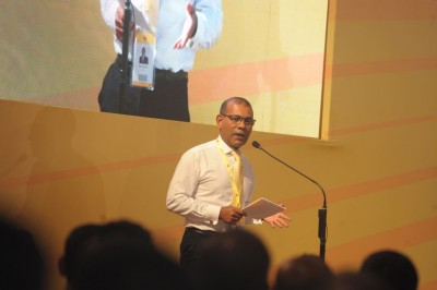 ގަވާއިދާ ހިލާފަށް ގޮފި ހަދައިގެން ކޮންގްރެސްއަށް ވަޑައިގަތް ކަމަށް ނަޝީދު ވިދާޅުވުމުން މެންބަރުން ރަތަށް